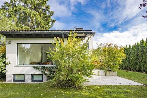 Blick vom Garten Richtung Wohnzimmer - 