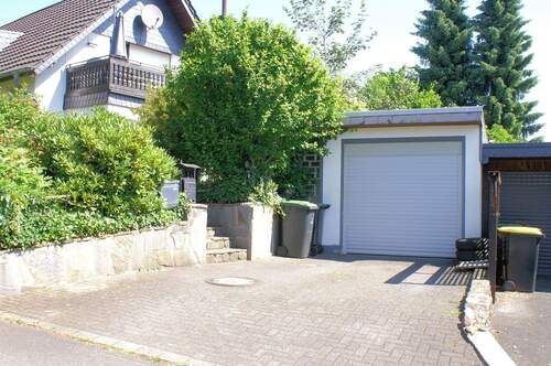 Garage - 6 Zimmer Mehrfamilienhaus, Wohnhaus zum Kaufen in Ruppichteroth