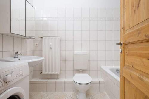 Bad - Etagenwohnung mit 33,00 m² in Berlin zum Kaufen