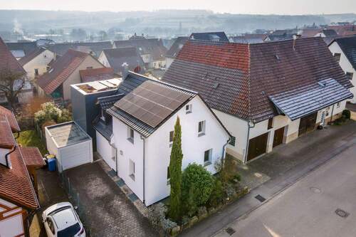 Nord-Ost-Straßenansicht - 