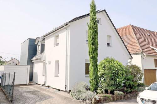 Straßenansicht, Blick 1 - 