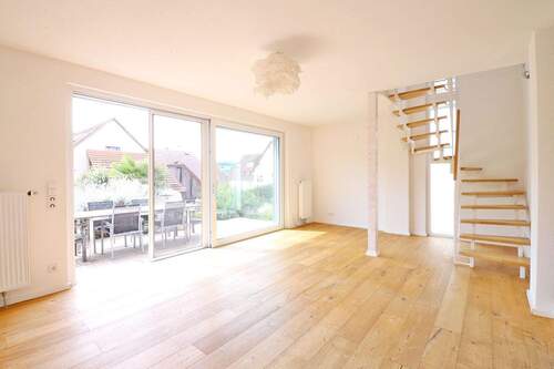  Wohnzimmer, Anbau EG - Einfamilienhaus mit 138,00 m&sup2; in Ilsfeld zum Kaufen