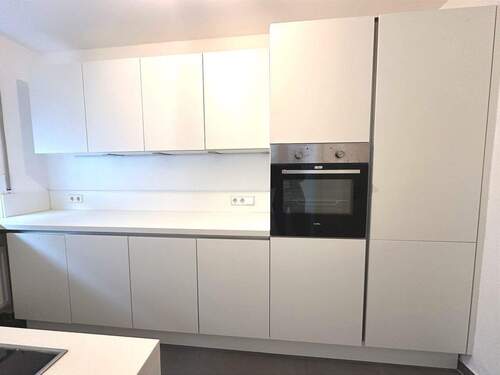 IMG_3434.JPG - Frisch renovierte 3-Zimmer-Wohnung im Erdgeschoss eines Vierfamilienhauses – mit Einbauküche und PKW-Stellplatz