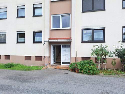 Hauseingang - 3 Zimmer Etagenwohnung in Hersbruck