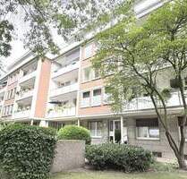 Krefeld-Bismarckviertel: 4-Zimmerwohnung mit zwei Loggien und zwei Tiefgaragenstellplätzen