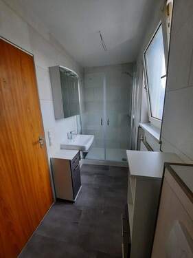 Wohnung 2 - Badezimmer - 