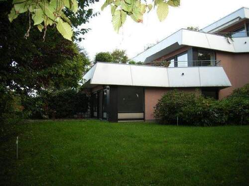 Hausansicht Gartenseite, Bild 2 - Terrassenwohnung mit 151,00 m&sup2; in Bonn zur Miete