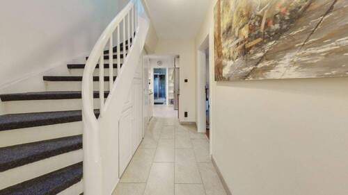 Flur - 4 Zimmer Einfamilienhaus in Lüneburg / Lüne-Moorfeld