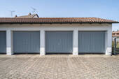rechte Garage/Garagenhof - 