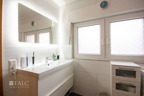 Bad - Einfamilienhaus mit 120,00 m&sup2; in Elsdorf zum Kaufen