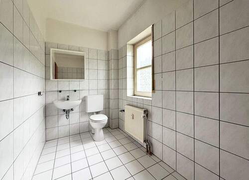 praktisches Gäste-WC - Etagenwohnung mit 110,00 m&sup2; in Braunfels zum Kaufen