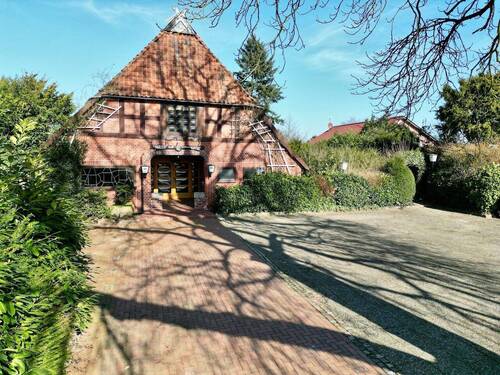 Außenansicht - Traum verwirklichen im historischen Niedersachsenhaus: Wohnen, genießen oder ein eigenes Café?