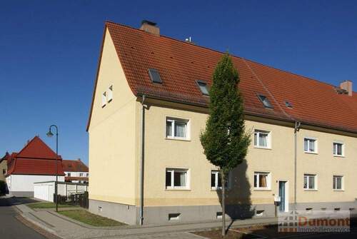 Immobilie - Attraktives Mehrfamilienhaus mit 3 Wohneinheiten und 5 Garagen - unvermietet und vielseitig nutzbar!