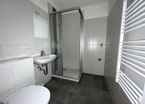 Bad - Altersgerechte 1-Raum-Wohnung im EG mit Dusche!