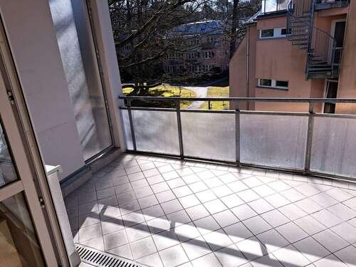 großer Sonnenbalkon - 3 Zimmer Etagenwohnung in Berlin