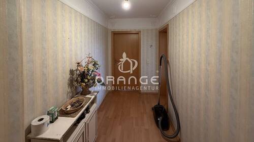 Flur - Etagenwohnung mit 100,00 m&sup2; in Görlitz zum Kaufen