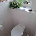 Gäste-WC mit Fenster - 