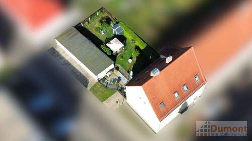 Luftaufnahme - Mehrfamilienhaus, Wohnhaus mit 232,00 m² in Leuna zum Kaufen