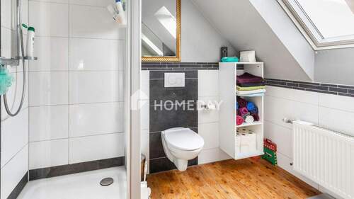 1. OG Badezimmer 1 - 