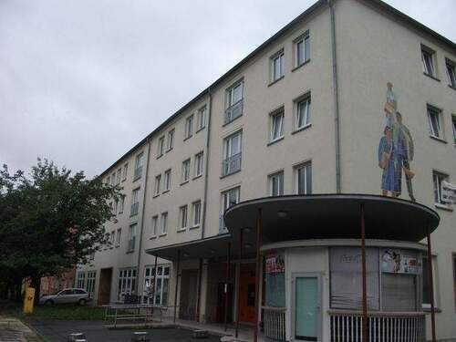 Hausansicht - Lutherstr. !!! 3-Zimmer-Wohnung mit Terrasse und Laminat !!!!!!