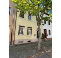 Saniertes Einfam. Reihenhaus in Bernburg (ruhige Lage)