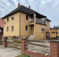 Freistehendes Ein- Zweifamilienhaus mit Anbau und Garage in Duttenstedt - Peine