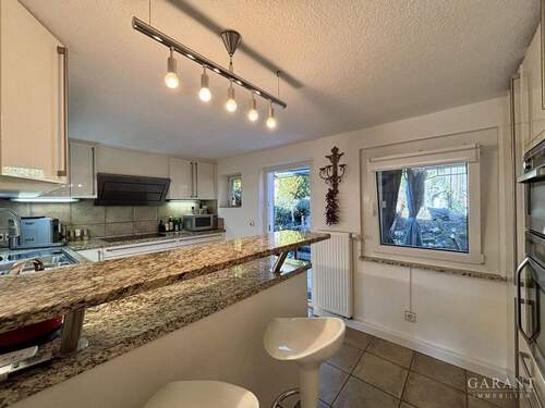 Küche mit Zugang zum Garten - 