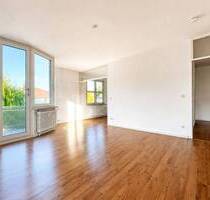 Sofort einziehen: Helle Balkonwohnung in der begehrten Pfarrsiedlung - Berlin Rudow