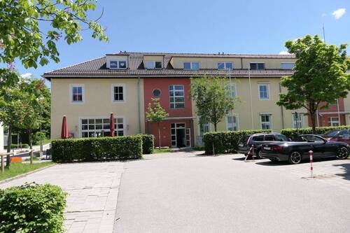 01-Ansicht - Selbstnutzung oder Vermietung: Großzügige Büroräume mit schönem Ausblick