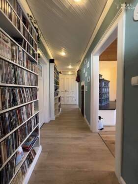 1. OG Flur - Mehrfamilienhaus, Wohnhaus mit 250,00 m&sup2; in Besigheim zum Kaufen