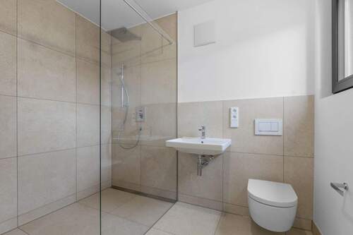 Bad - 1 Zimmer Etagenwohnung zum Kaufen in München