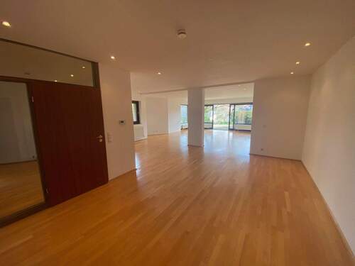 Wohnzimmer, Bild 3 - 