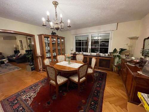 Esszimmer, hinten Wohnzimmer - 