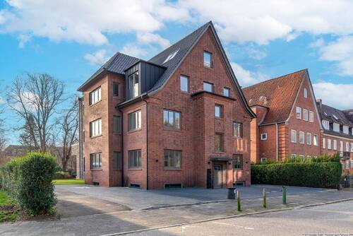 Hausansicht - 4 Zimmer Etagenwohnung zum Kaufen in Kiel