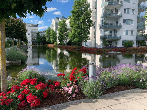 Wohnanlage - Freie 3,5 Zimmer EG-Wohnung in Wohnoase am Hochweg