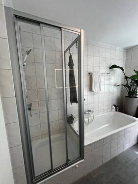Badezimmer - Etagenwohnung mit 83,70 m&sup2; in Regensburg zum Kaufen