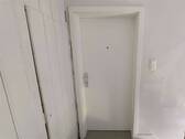 Wohnungseingang - 4 Zimmer Etagenwohnung in Lüdenscheid