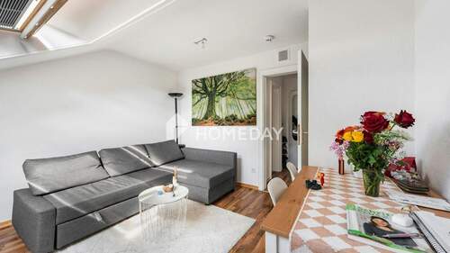 Wohnzimmer 2 - 1 Zimmer Etagenwohnung in Düsseldorf (Wohnung 77)