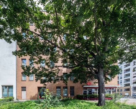 Hausansicht - 4 Zimmer Etagenwohnung zum Kaufen in Berlin