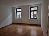 Wohnzimmer - Bild - 1 - 3-Zimmer-Erdgeschoss-Wohnung mit Balkon in Roßwein