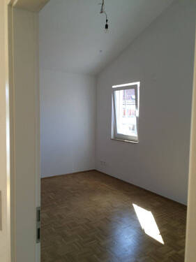 Schlafzimmer - 3 Zimmer Etagenwohnung zur Miete in Bad Mergentheim