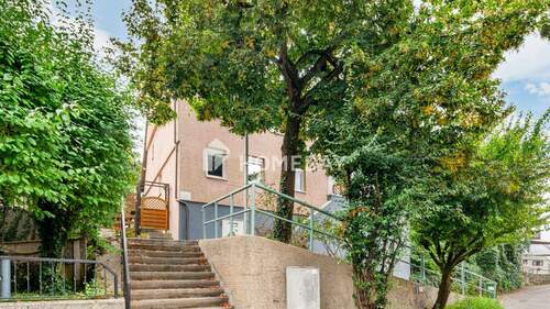 Außenansicht 4 - 6 Zimmer Mehrfamilienhaus, Wohnhaus zum Kaufen in Stuttgart