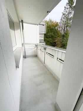 Balkon - Etagenwohnung mit 80,00 m² in Bergisch Gladbach zur Miete