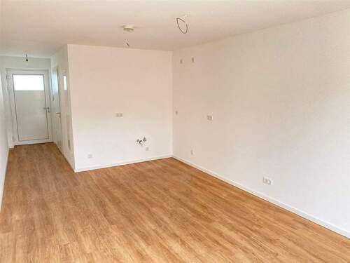 Küchenbereich und Flur - 