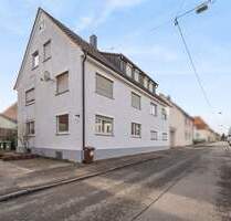 Renovierungsbedürftige 3-Zimmer-Wohnung in gepflegtem Mehrfamilienhaus - Stuttgart Stammheim