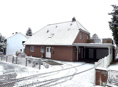 Hausansicht - 6 Zimmer Mehrfamilienhaus, Wohnhaus in Achim bei Bremen