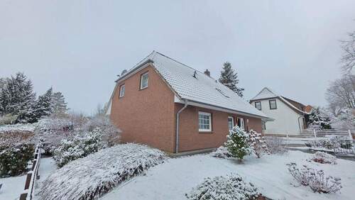 Hausansicht - Mehrfamilienhaus, Wohnhaus mit 174,00 m&sup2; in Achim bei Bremen zum Kaufen