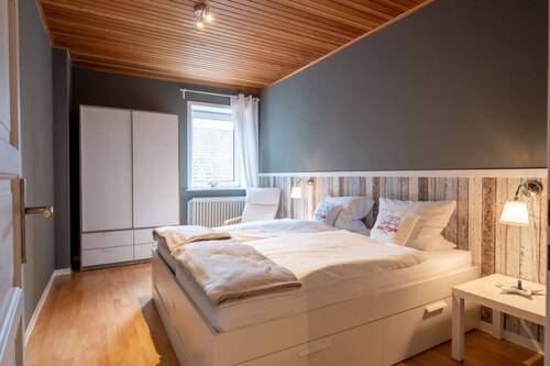 FeWo Steuerrad Schlafzimmer 1 - 