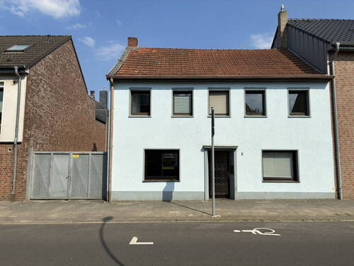 Front Haus - 
