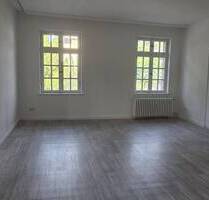 Reserviert! - Sehr schöne 3-Zimmer Wohnung mit großer Dachterrasse im 1. OG zentral in Bad Eilsen